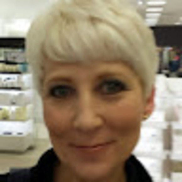 Meet your Posher, Wendy - Picture 1 of 1